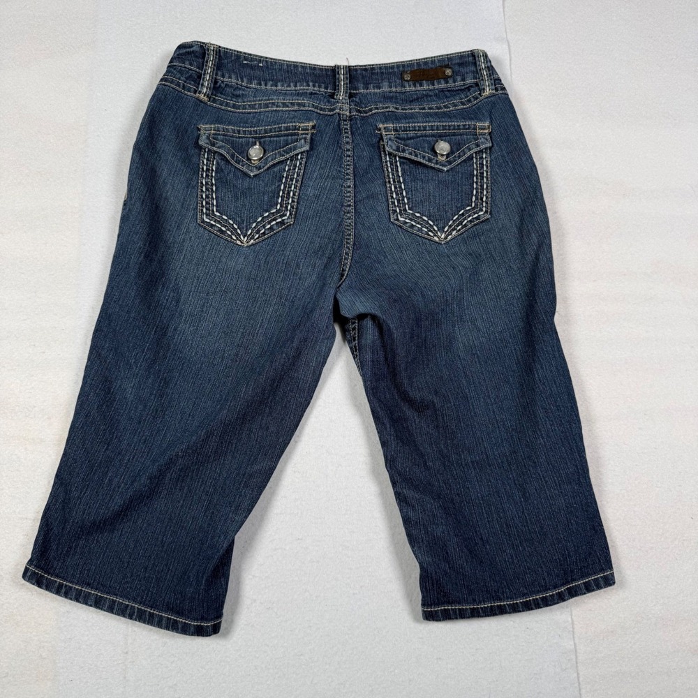 Y2K Royalty by YMI Women Denim Capri Shorts Size 10 Rhinestone Contrast Stitch